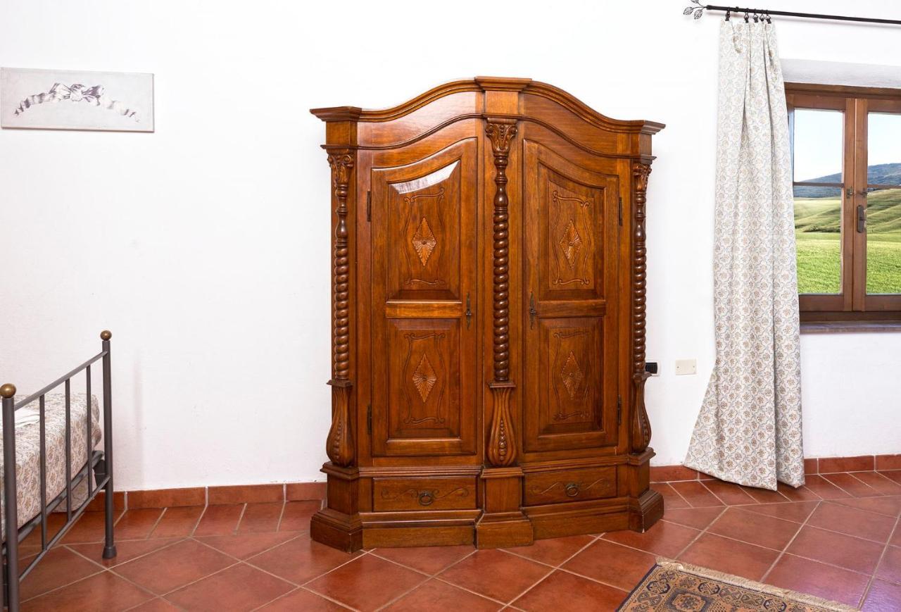 Poderino San Cristoforo Lajatico Esterno foto